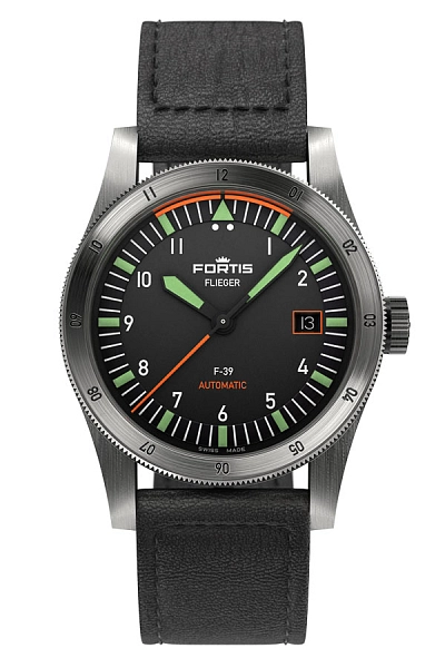 Fortis Flieger F-39 Automatik am Fliegerarmband F4220006