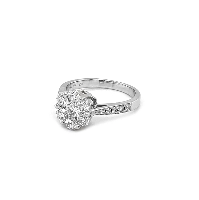 Goldring mit Diamanten