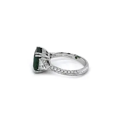 Goldring mit Smaragd und Diamanten
