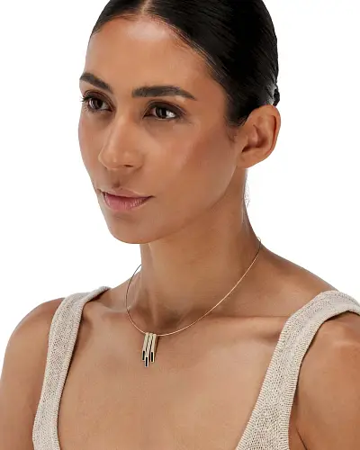 Gold-Halskette mit Emaille