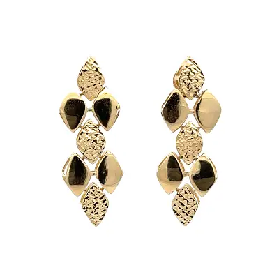 Goldfarbene Ohrringe mit Anhänger