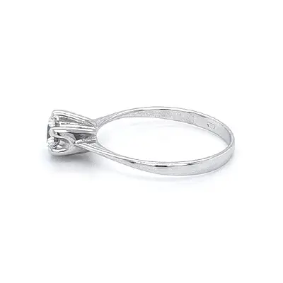 Verlobungsring mit Zirkon aus Weißgold