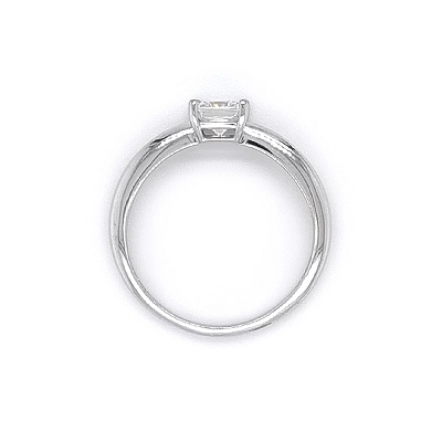 Verlobungsring mit Zirkon aus Weißgold