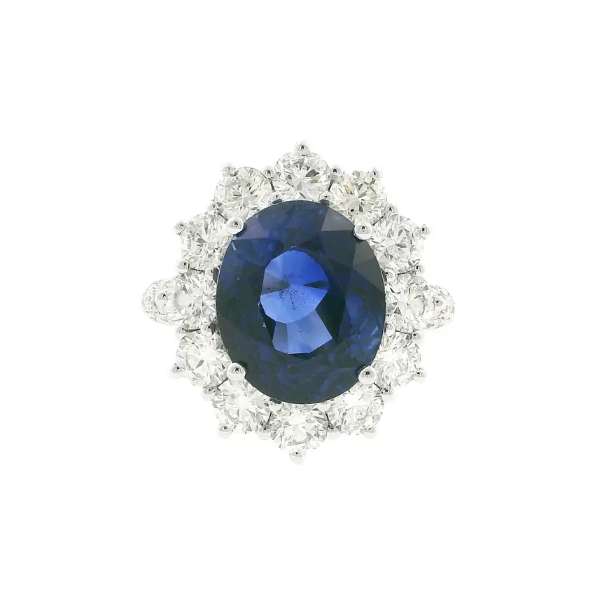 Goldring mit Saphir und Diamanten