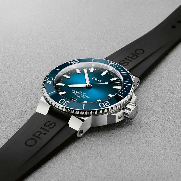 Oris Aquis Date Kaliber 400 01 400 7763 4135-07 4 24 74EB