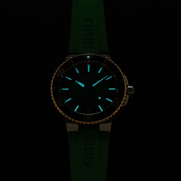 Oris Aquis Date Kaliber 400 01 400 7769 6357-07 4 22 77FC