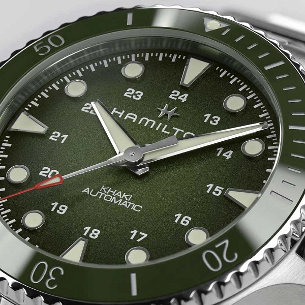 Hamilton Khaki Navy Scuba Auto H82525160