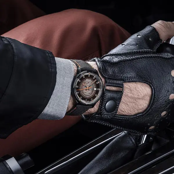 Mido Commander Farbverlauf M021.407.37.411.00