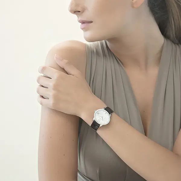 Girard-Perregaux Katzenauge 80484D11A161-BK6B