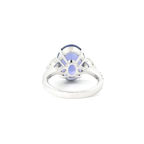 Weißgoldring mit Tansanit und Diamanten in Herzform