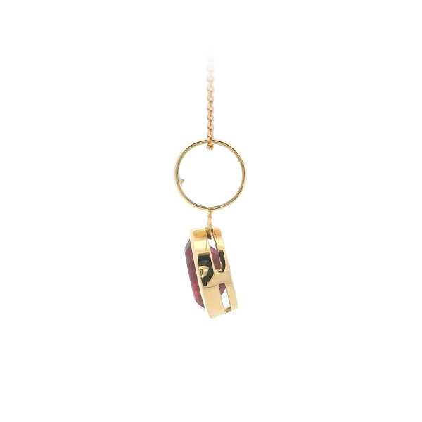 Eleganter Anhänger mit Rubin und Diamant in glatter Goldfassung