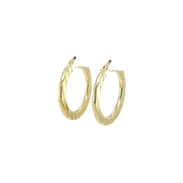 Elegante goldene Creolen