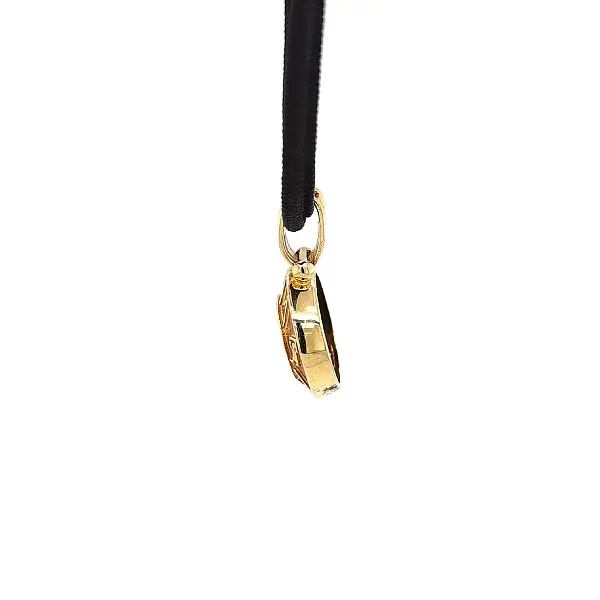 Elegante Goldkette am Band