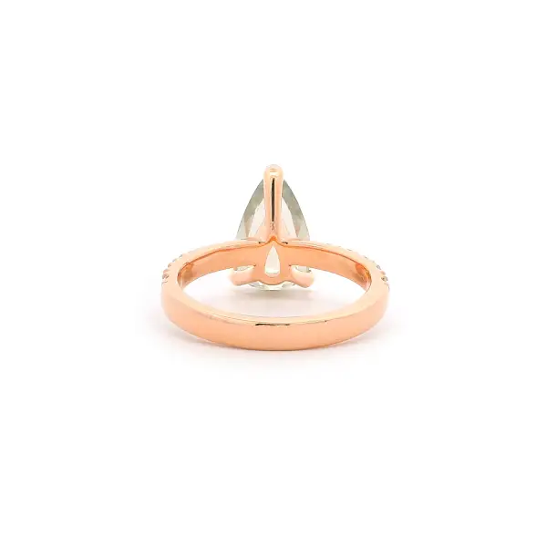 Ring aus 18kt Roségold mit Turmalin und Diamanten