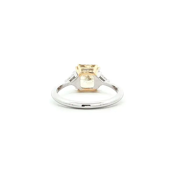 Ring 18kt Gold – Fancy Yellow Diamant