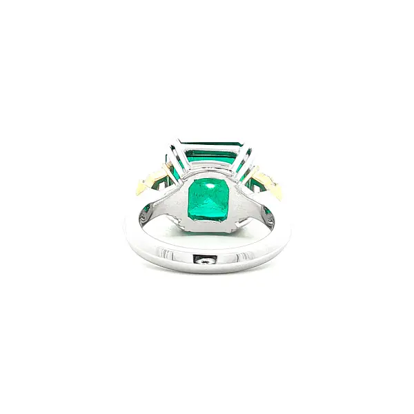 Bicolor-Goldring mit Smaragd und gelben Diamanten