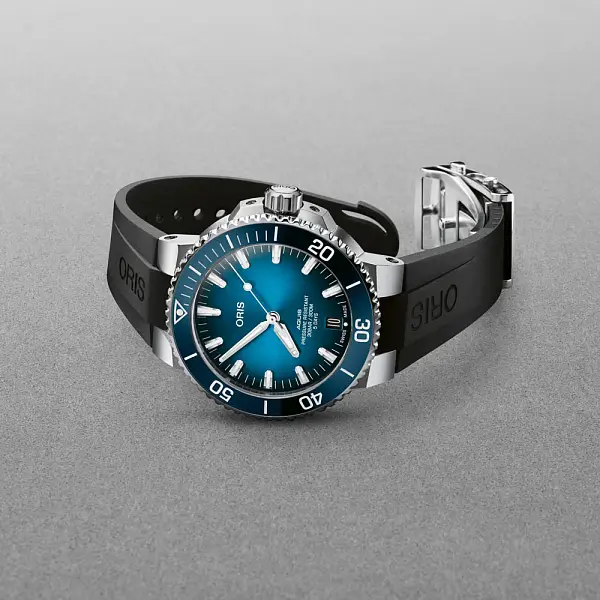 Oris Aquis Date Kaliber 400 01 400 7763 4135-07 4 24 74EB