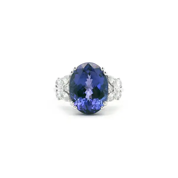 Weißgoldring mit Tansanit und Diamanten