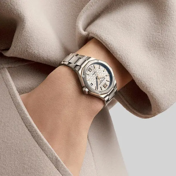 Baume & Mercier Riviera M0A10730