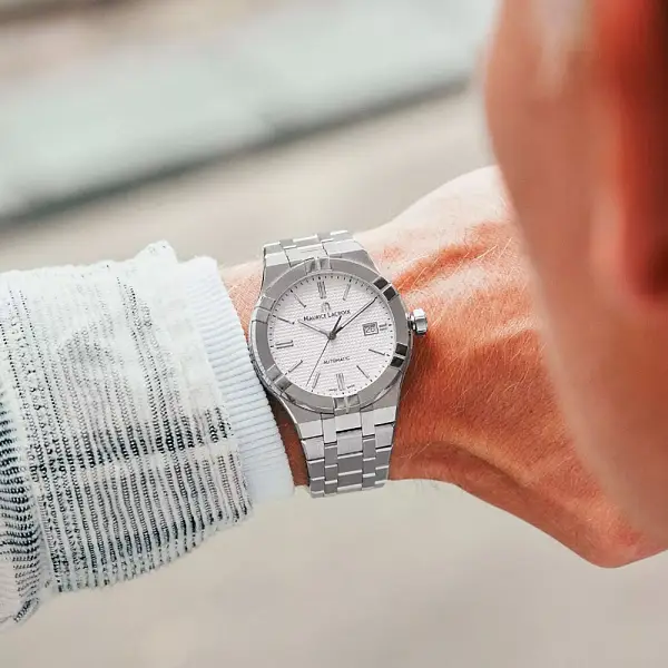 Maurice Lacroix Aikon AI6008-SS002-130-1