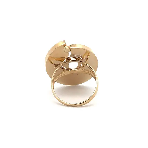 Goldring mit filigranem Ovalmuster
