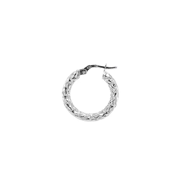 Goldene Creolen mit facettierter Oberfläche