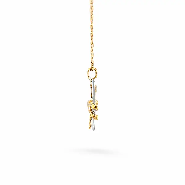 Goldanhänger mit Filigranmuster