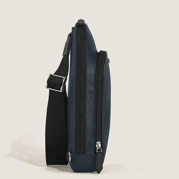 Montblanc Sartorial – Mittelgroße Umhängetasche aus Leder, Tweed Blue MB220356