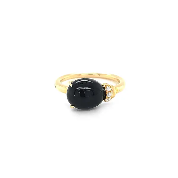 Goldring mit Onyx und Diamanten