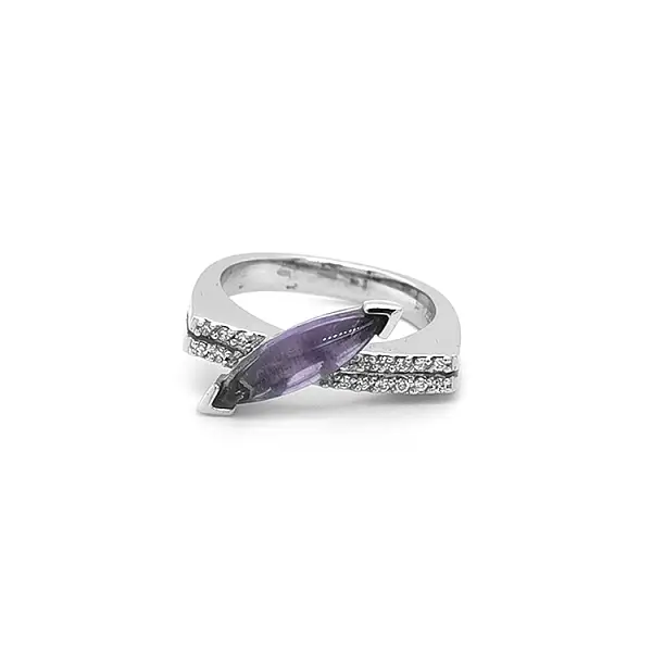 Goldring mit Amethyst und Diamanten