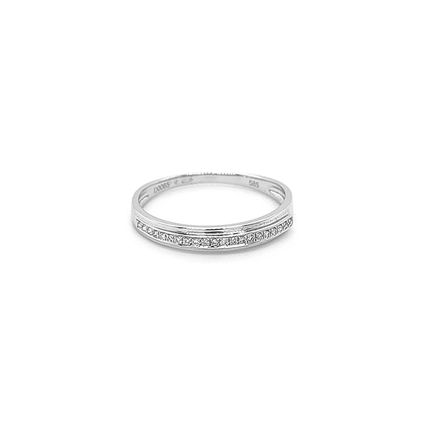 Goldring mit Diamanten
