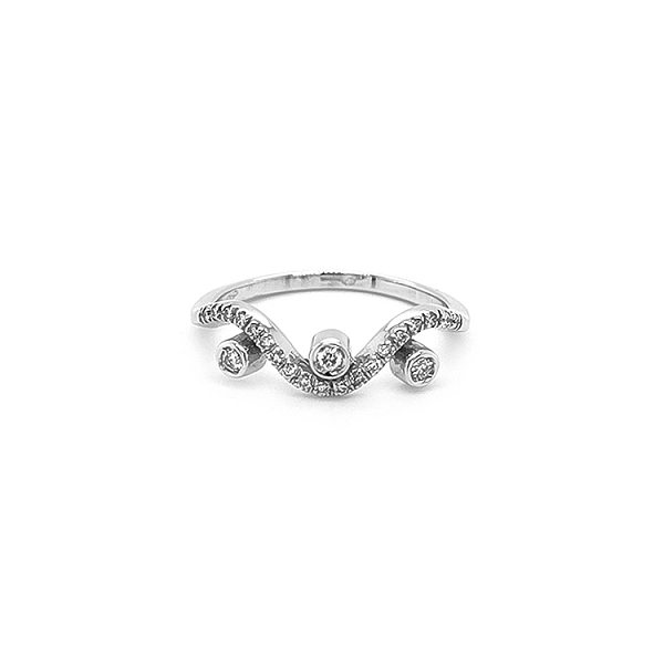 Goldring mit Diamanten