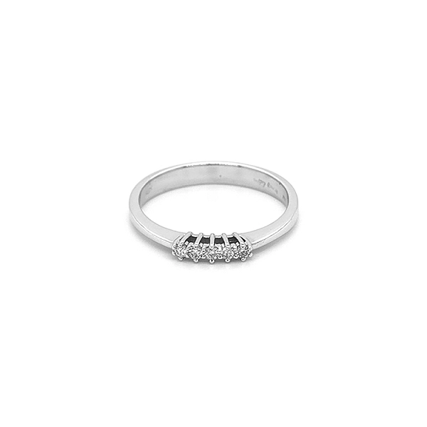 Goldring mit Diamanten