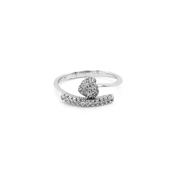 Goldring mit Diamanten