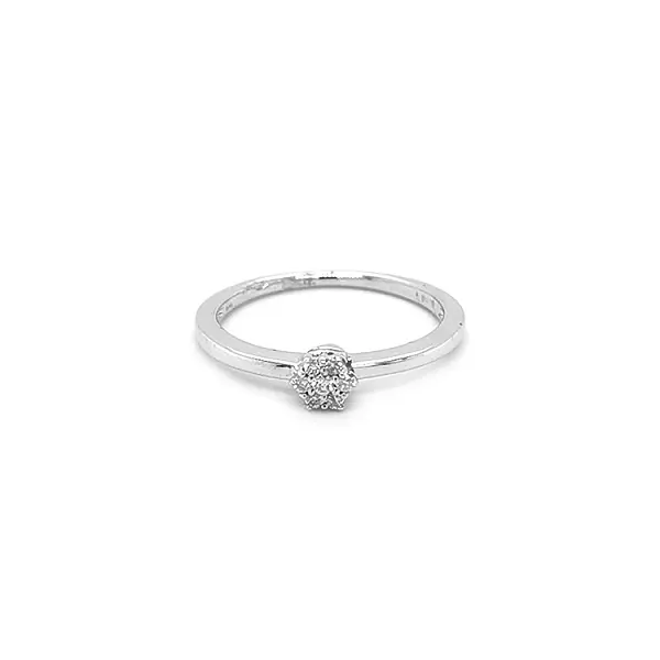Verlobungsring aus Gold mit Diamanten