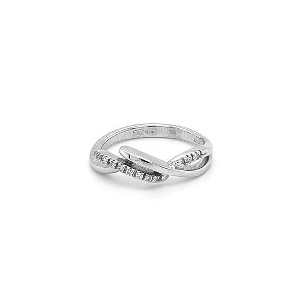 Goldring mit Diamanten
