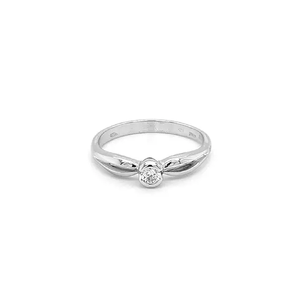Gold Verlobungsring mit Diamant