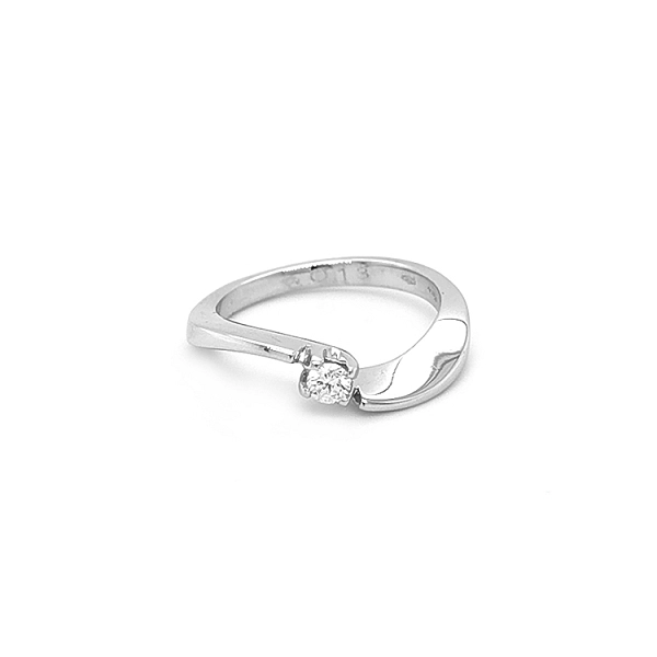 Gold Verlobungsring mit Diamant