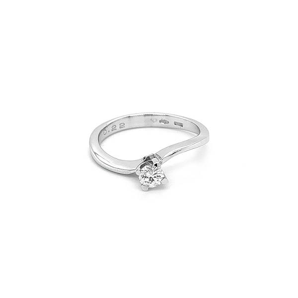 Gold Verlobungsring mit Diamant
