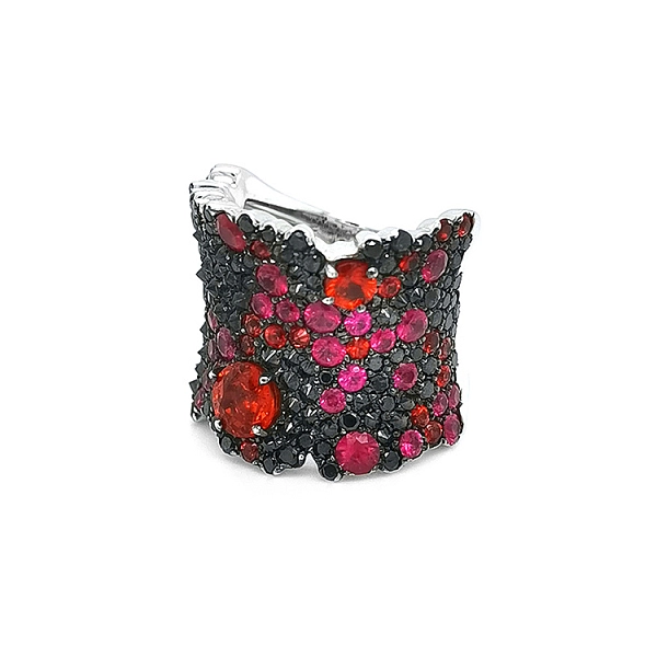 Goldring mit Rubinen, roten Spinellen und schwarzen Diamanten