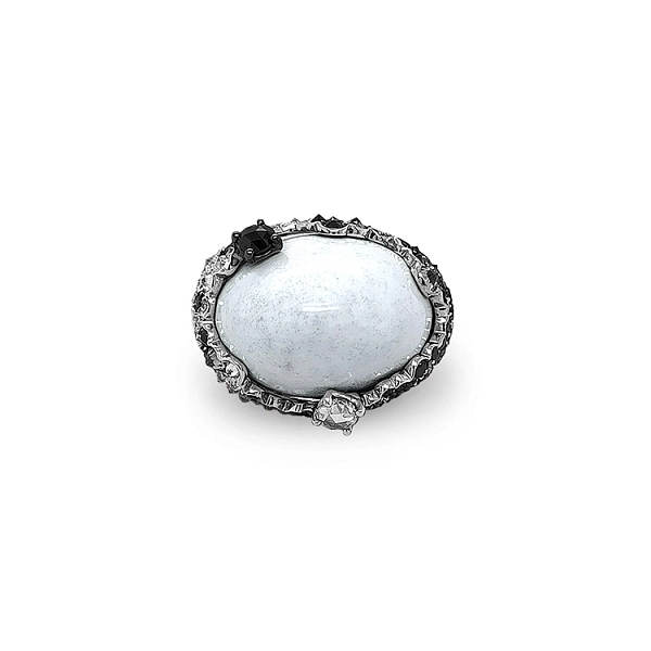 Goldring mit weißem Achat und Diamanten