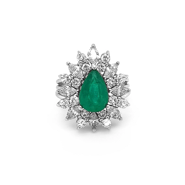Goldring mit Smaragd und Diamanten