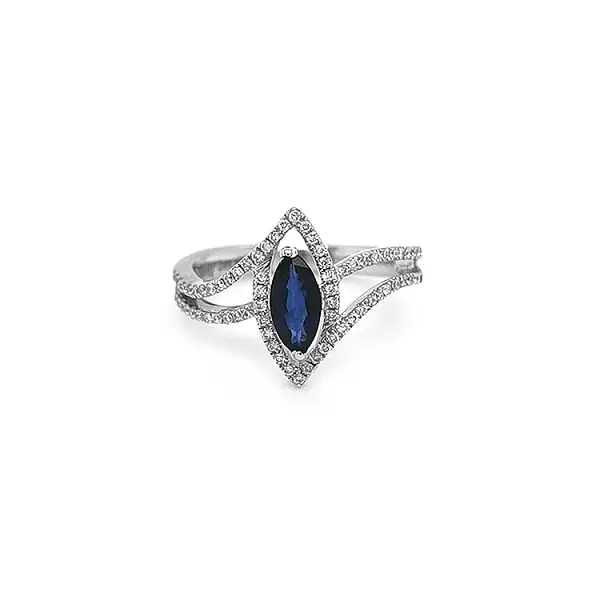 Goldring mit Saphir und Diamanten