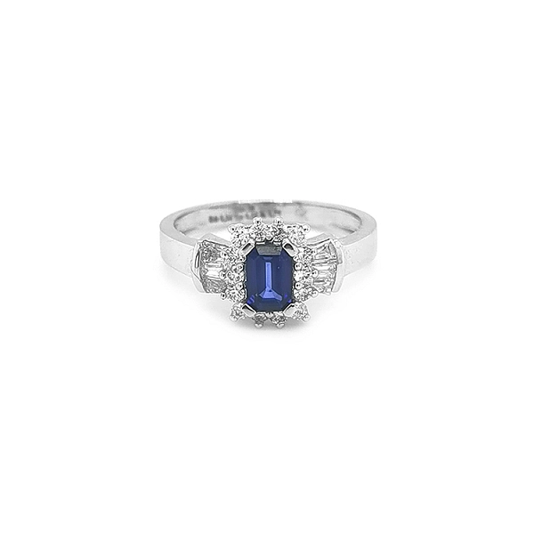 Goldring mit Saphir und Diamanten