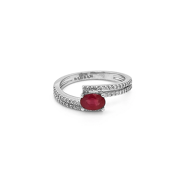 Goldring mit Rubin und Diamanten