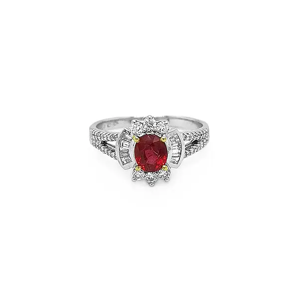 Goldring mit Rubin und Diamanten
