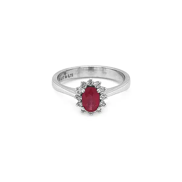 Goldring mit Rubin und Diamanten