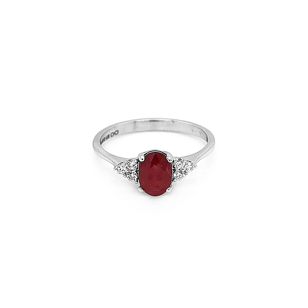 Goldring mit Rubin und Diamanten