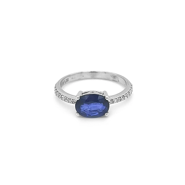 Goldring mit Saphir und Diamanten