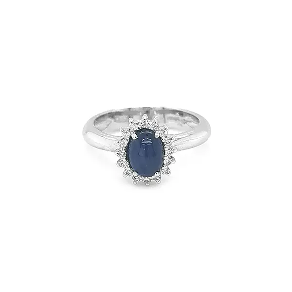 Goldring mit Saphir und Diamanten
